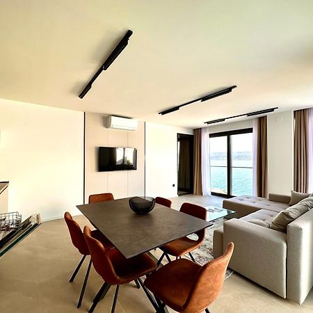Hotel Medistone 오미스 외부 사진