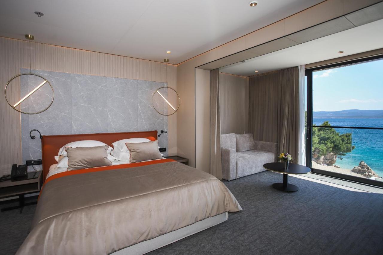 Hotel Medistone 오미스 외부 사진
